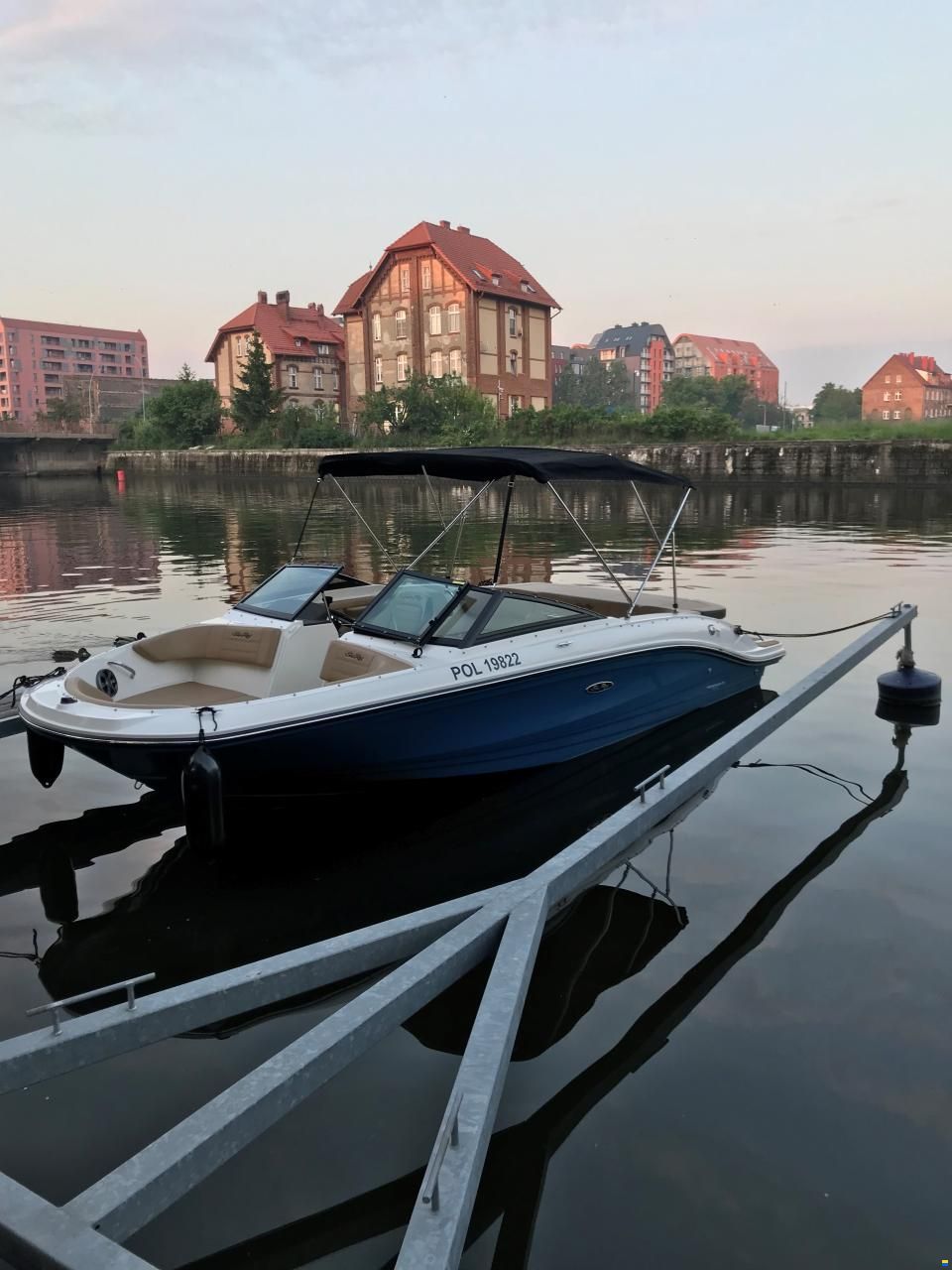 Sea Ray 210 SPX