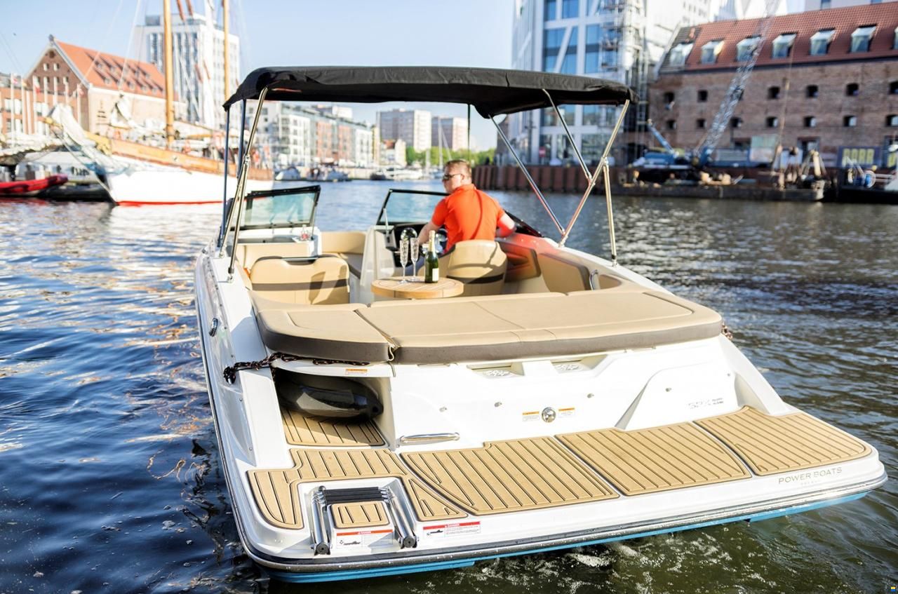Sea Ray 210 SPX