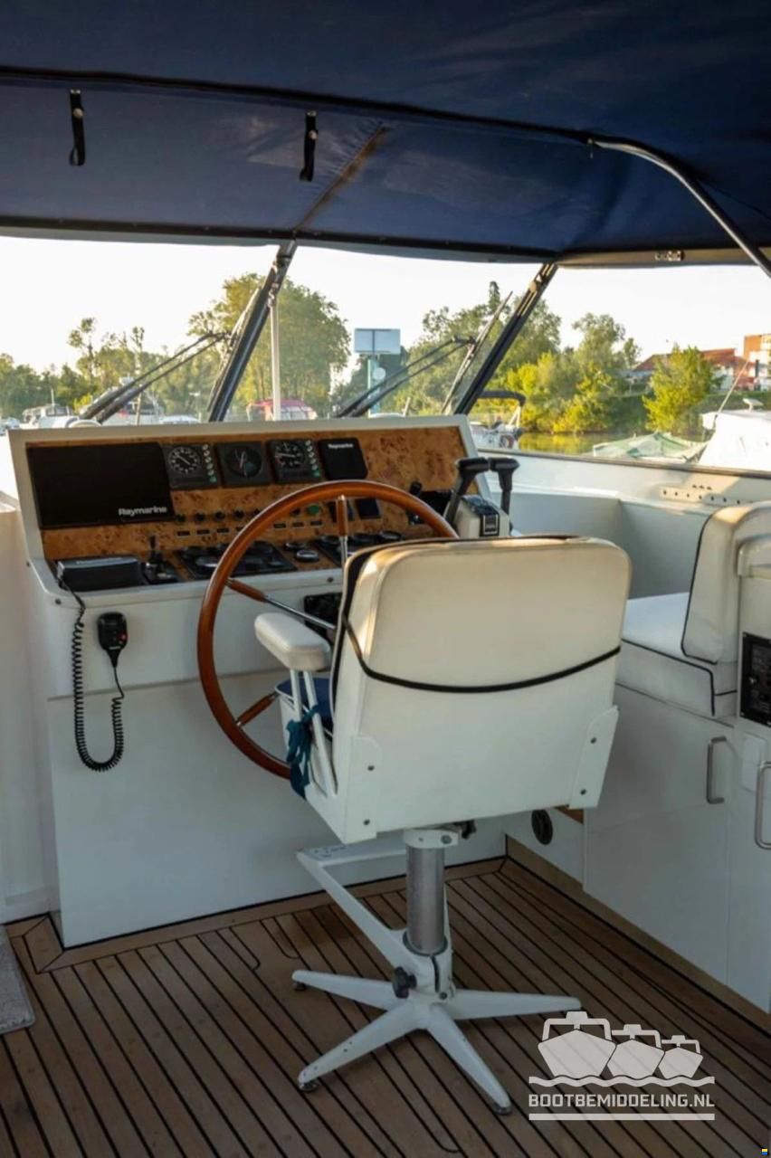 Valk Royal 45