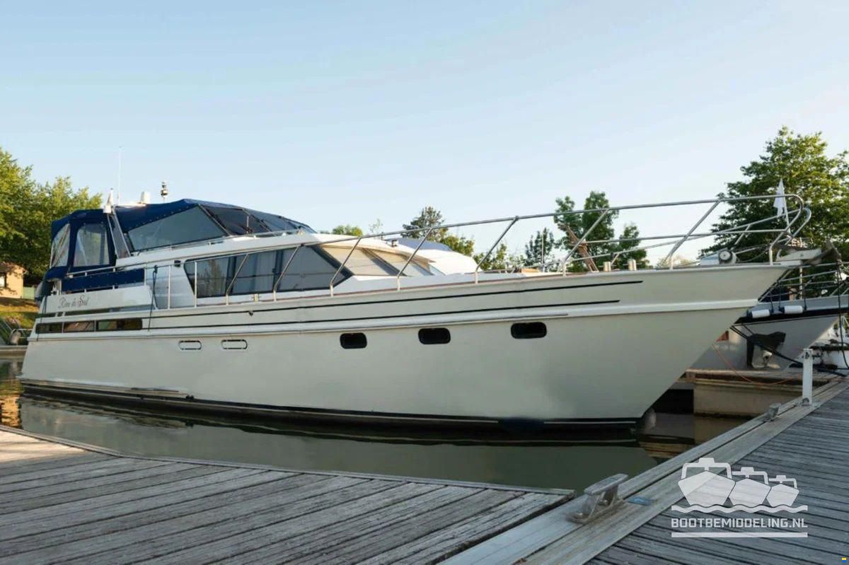 Valk Royal 45