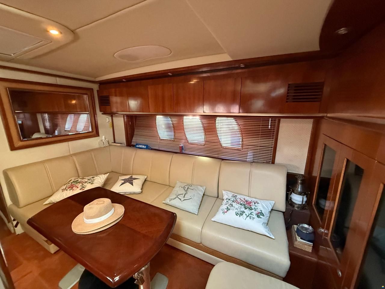 Sea Ray 515