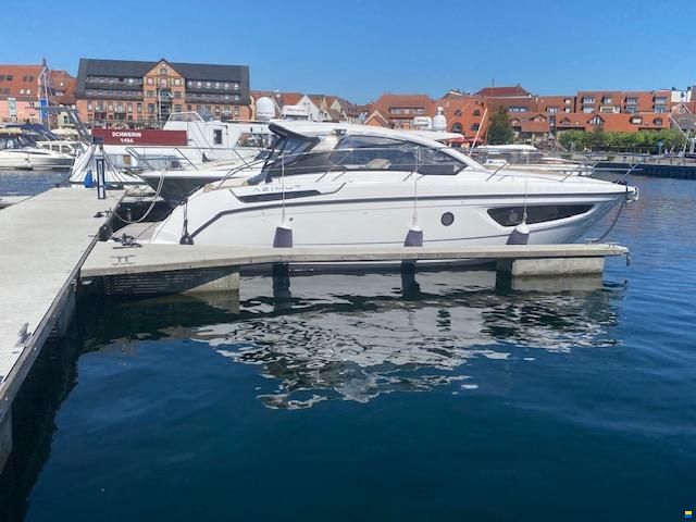 Azimut Atlantis 34