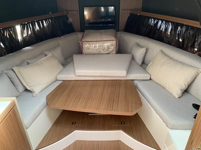 Azimut Atlantis 34