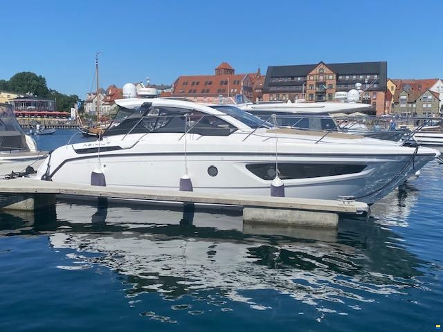 Azimut Atlantis 34