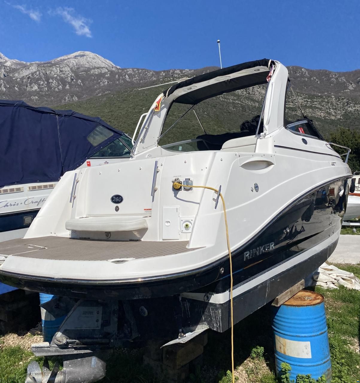 Rinker 260