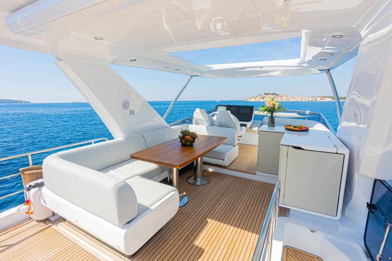 Azimut Fly 60