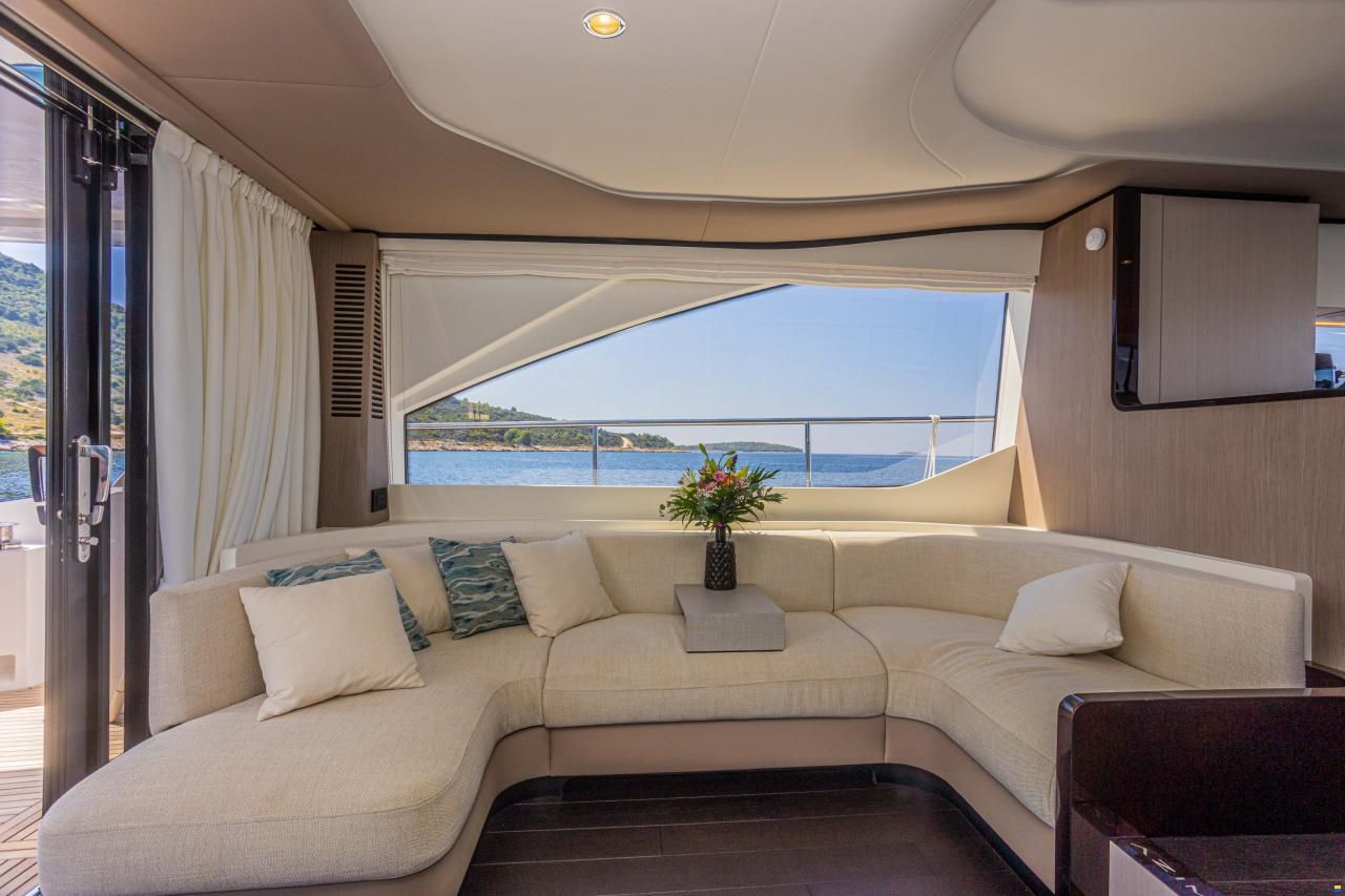 Azimut Fly 60
