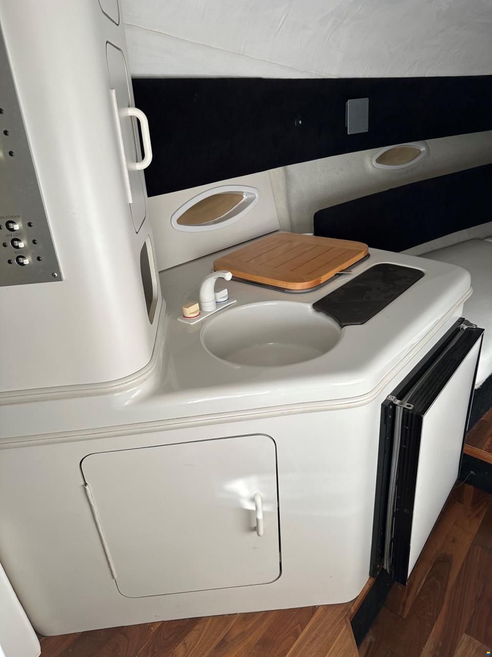 Chris Craft 262 Crowne