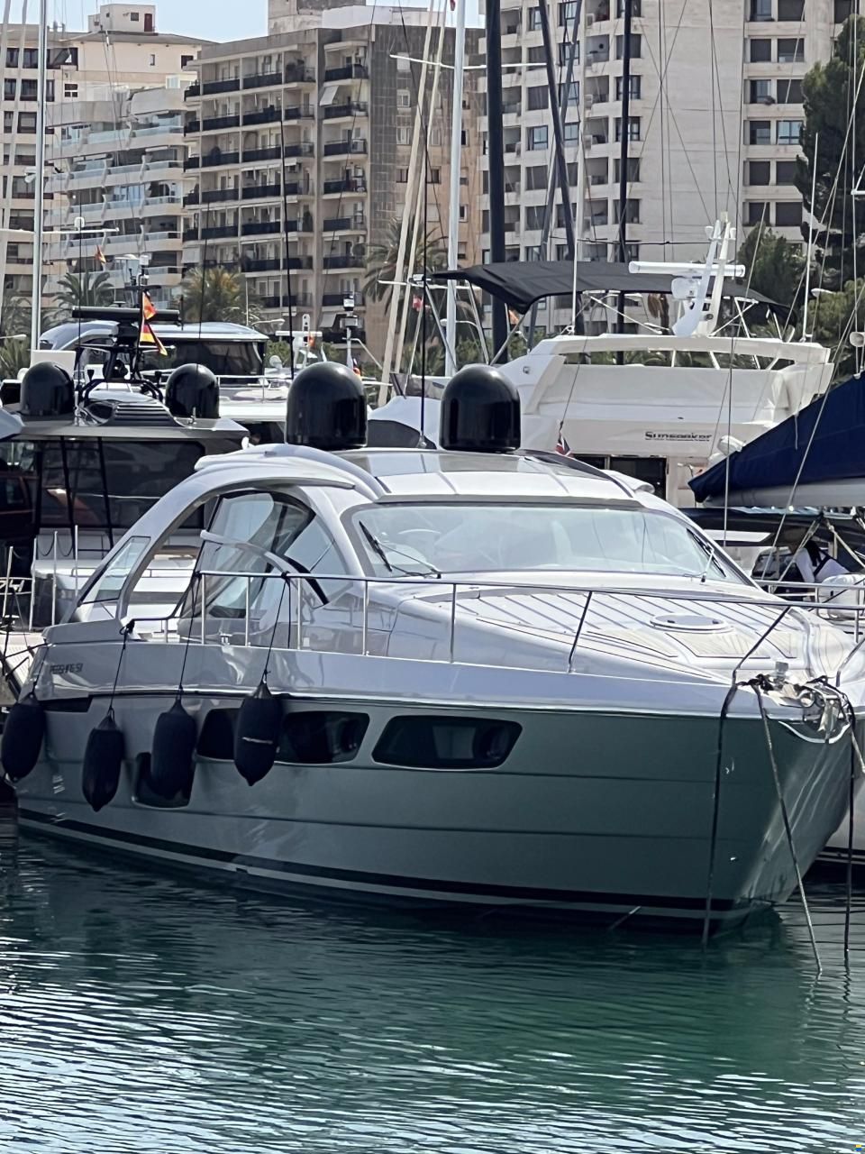 Pershing 5x
