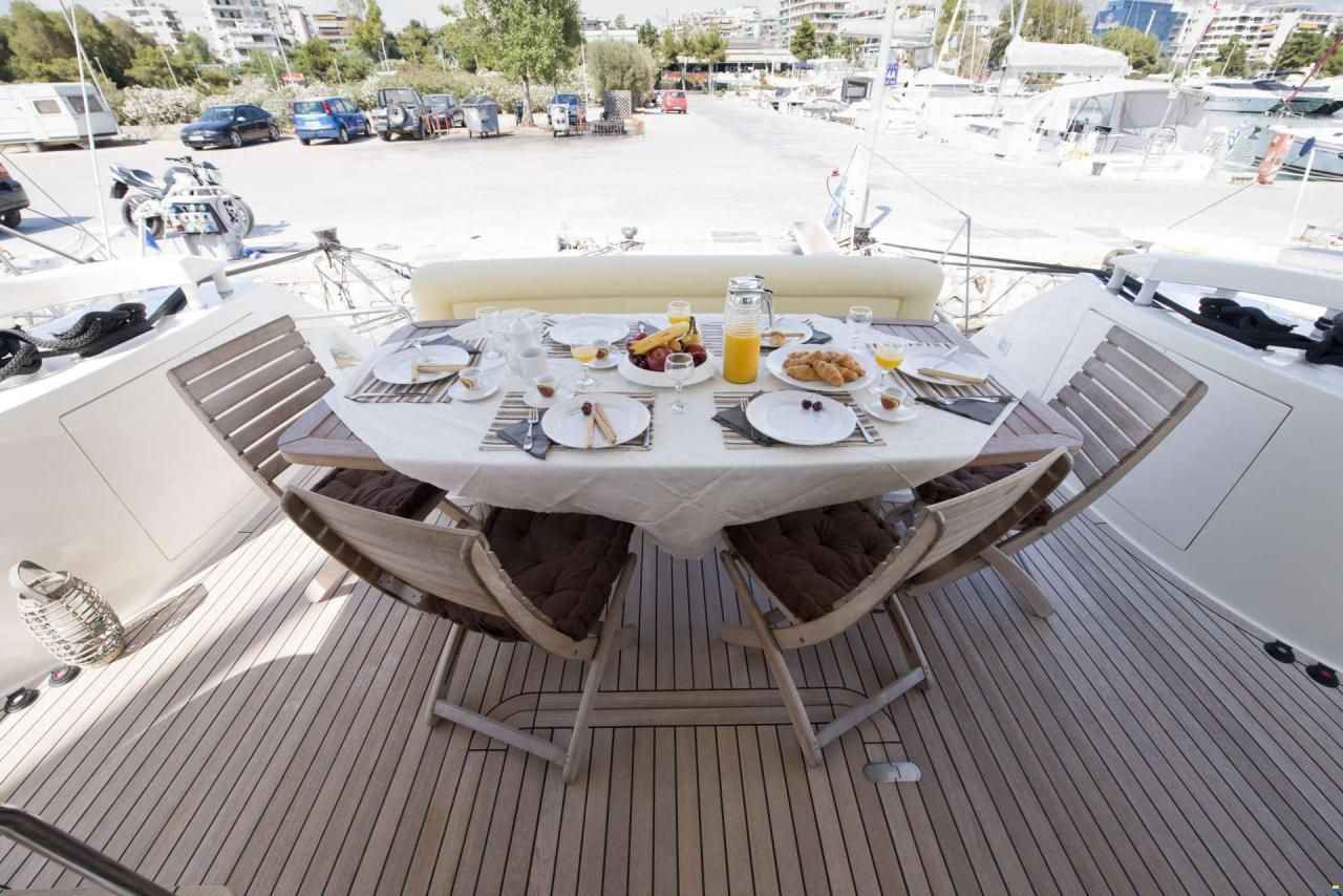 AICON Yachts 64
