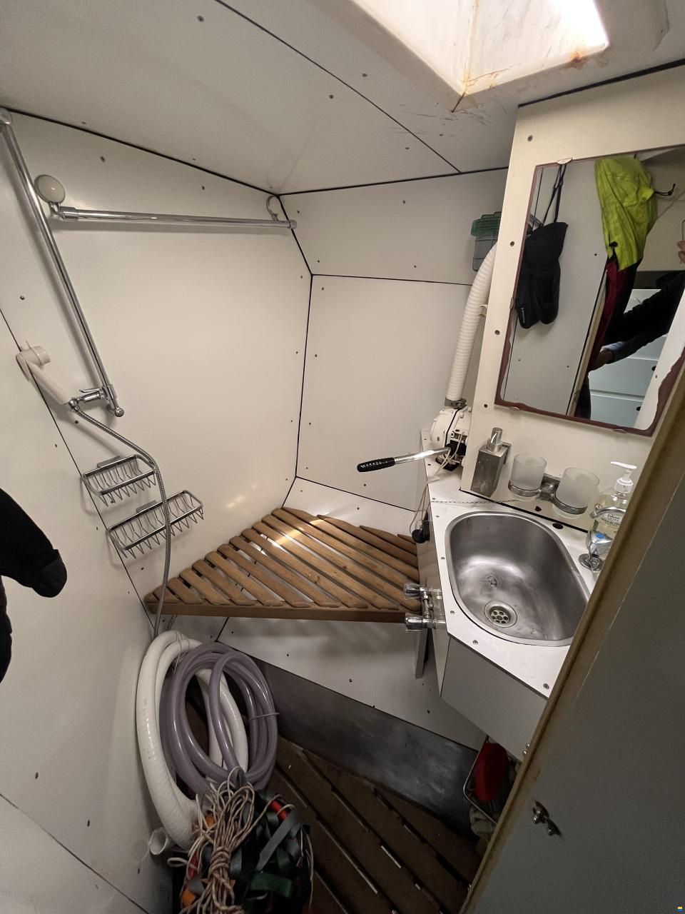 Damien II Schooner 49