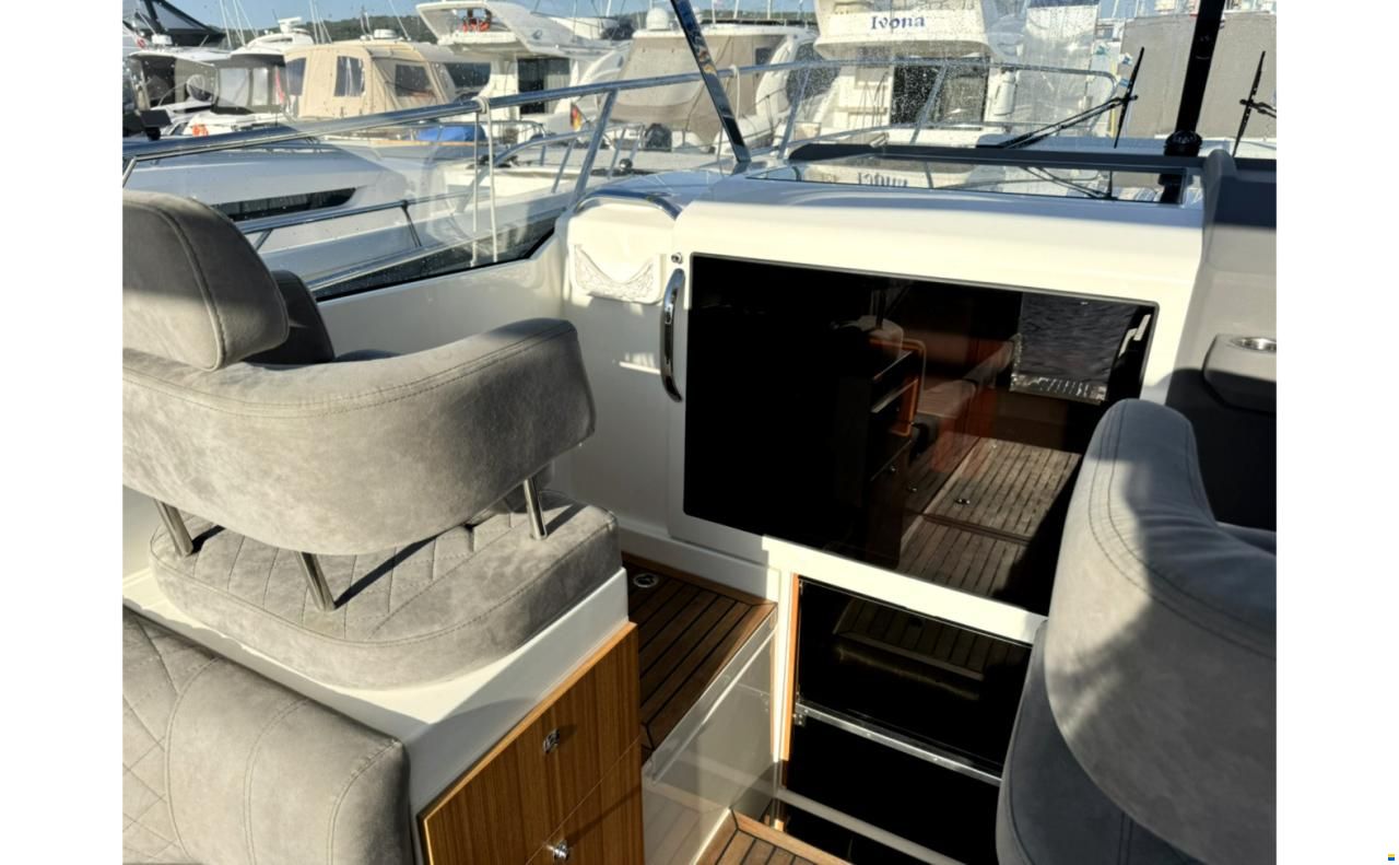 Marex 310 Sun Cruiser