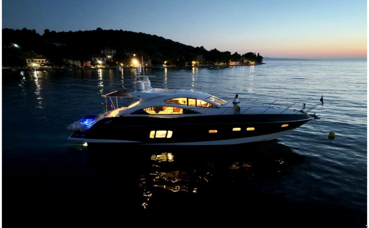 Sunseeker Predator 62