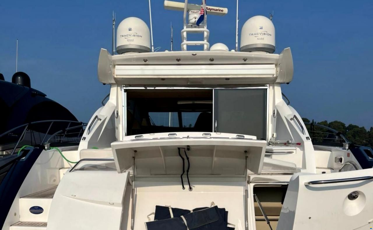 Sunseeker Predator 62