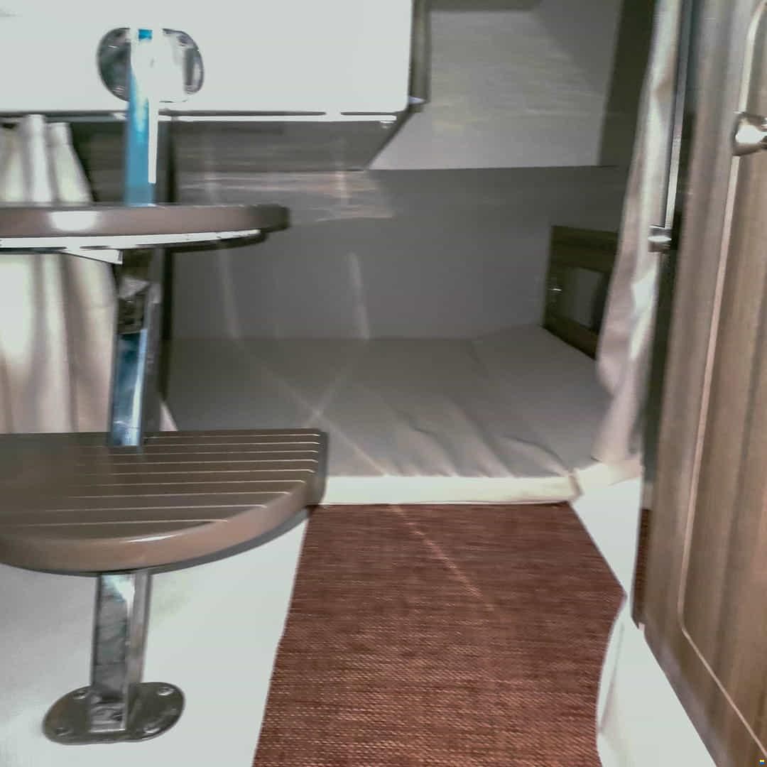 Saver 795 Cabin