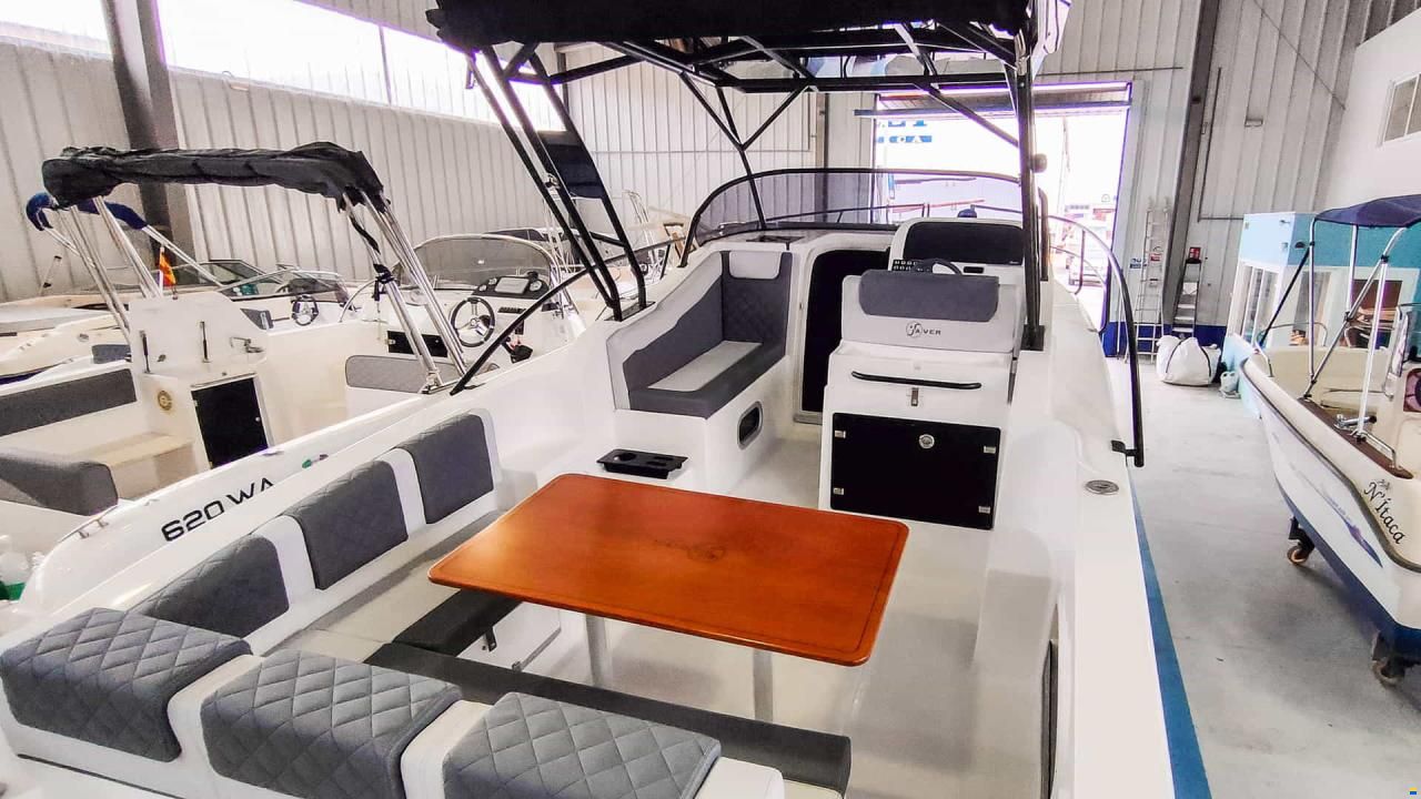 Saver 795 Cabin