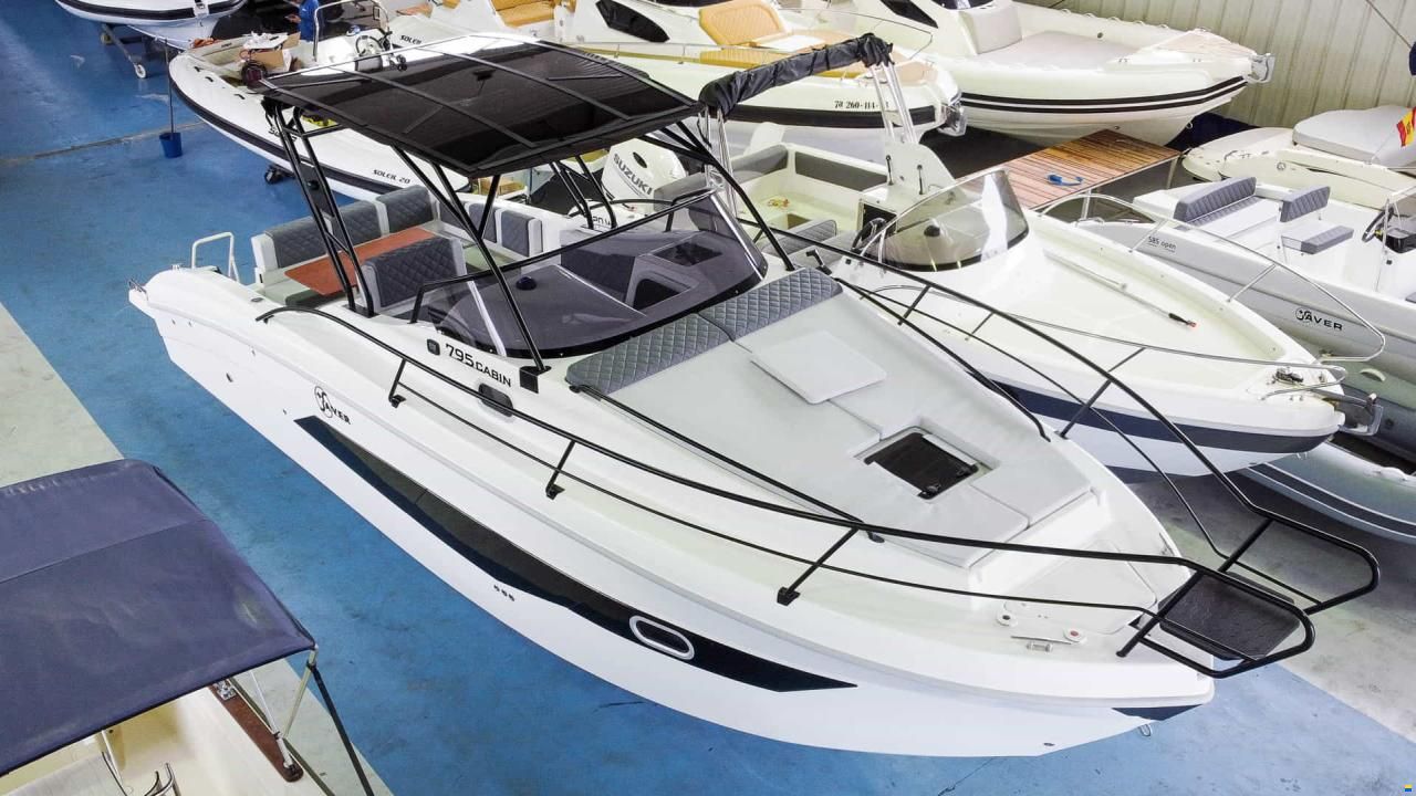 Saver 795 Cabin
