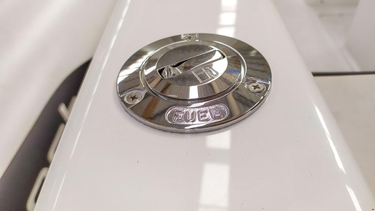Saver 585 open