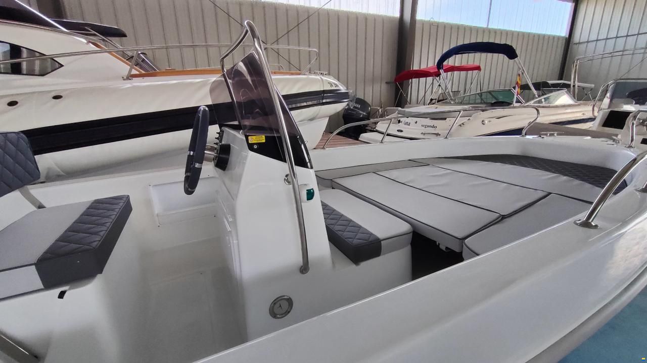 Saver 585 open