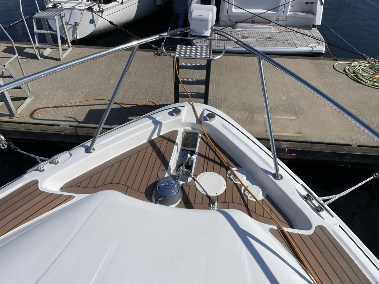 Larson 370 Cabrio