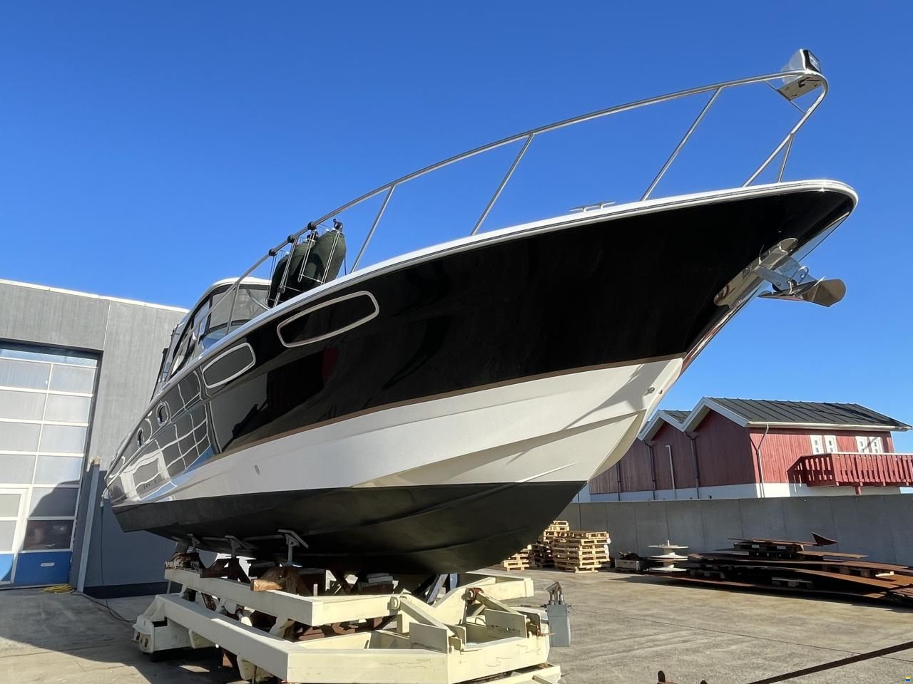 Larson 370 Cabrio