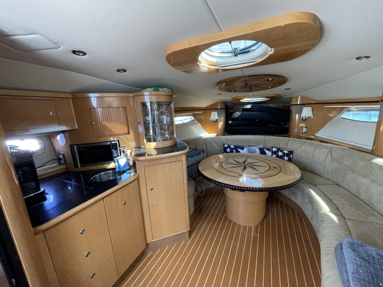 Larson 370 Cabrio