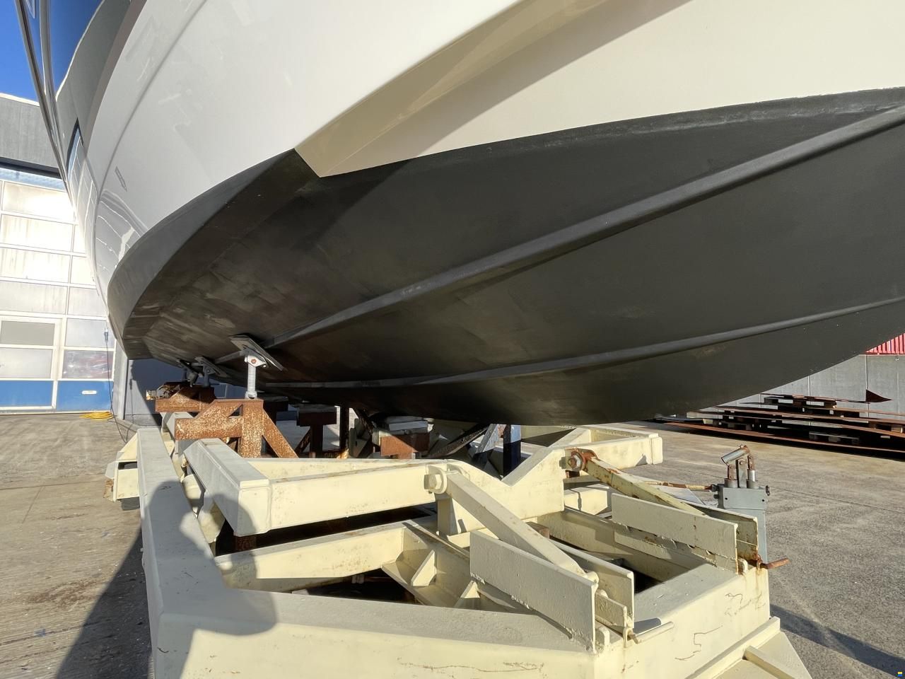 Larson 370 Cabrio