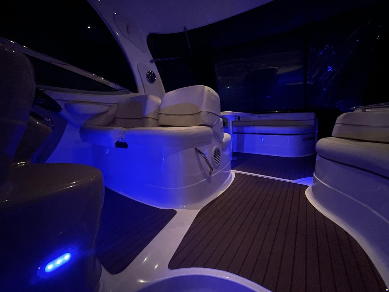 Larson 370 Cabrio