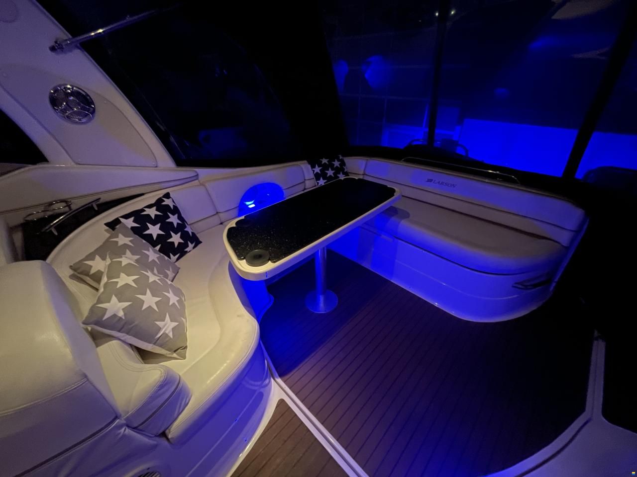 Larson 370 Cabrio