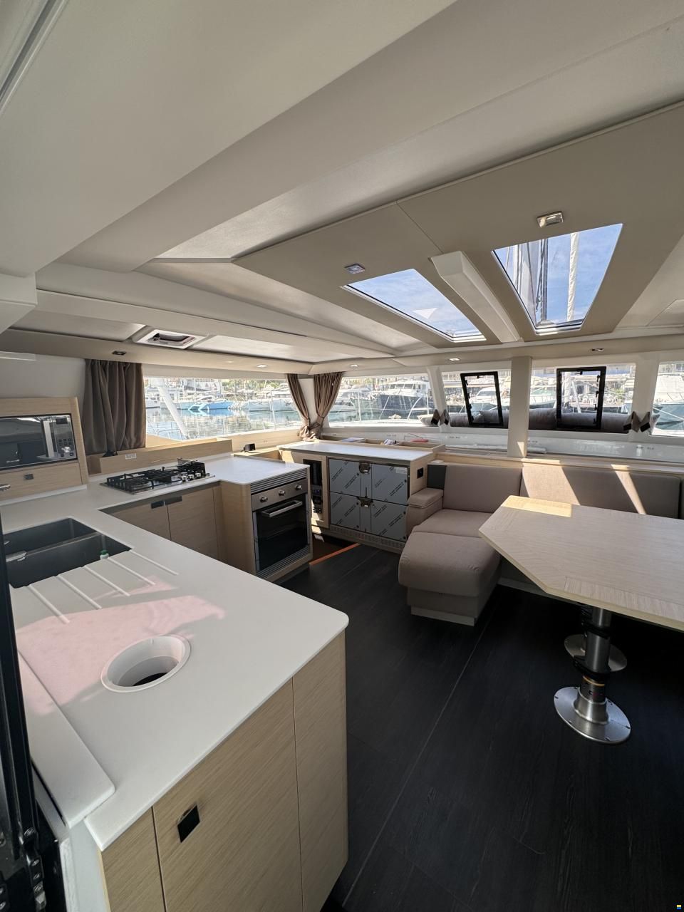 Fountaine Pajot Tanna 47