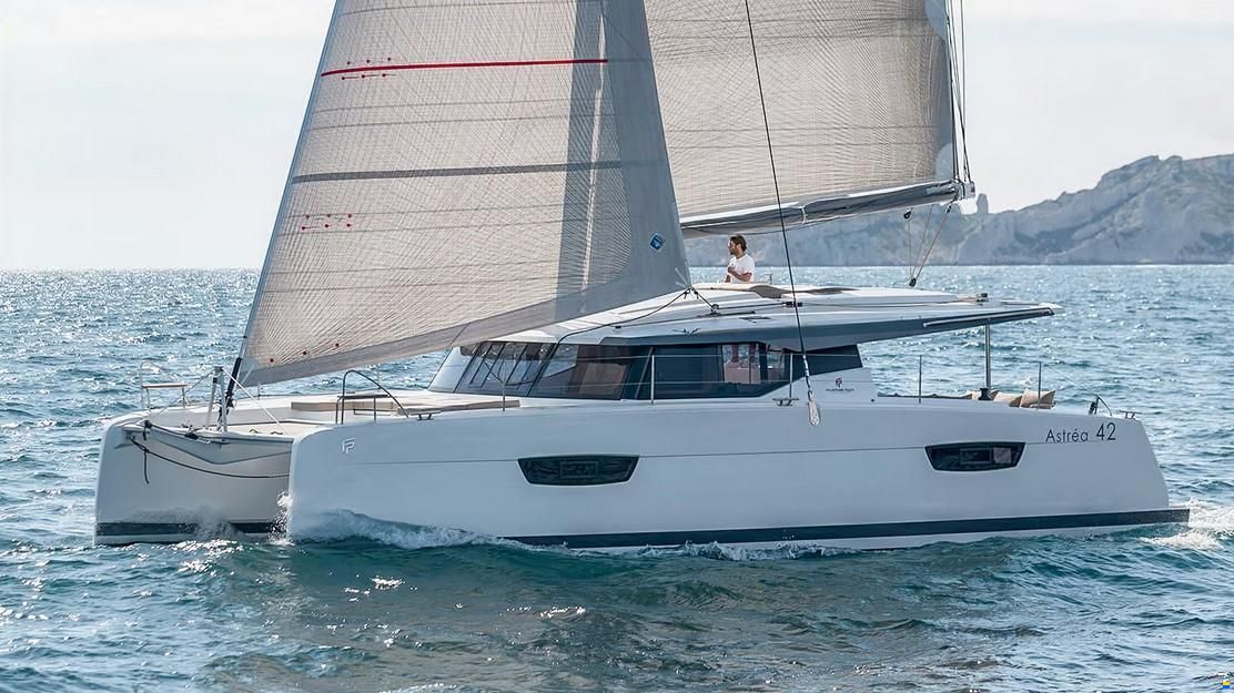 Fountaine Pajot Astr&eacute;a 42