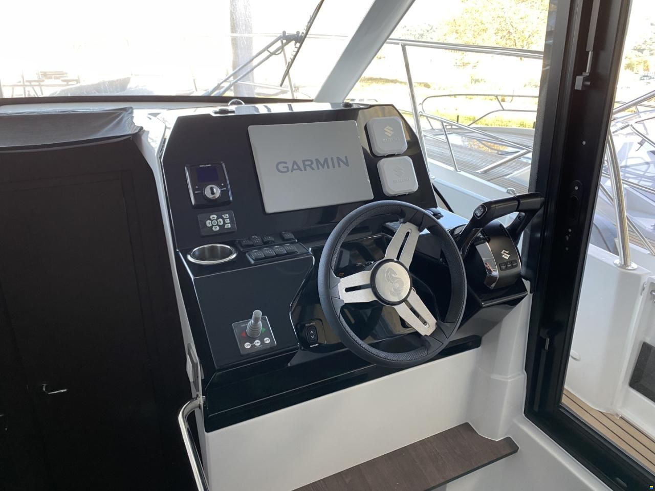 Beneteau Antares 11 Fly