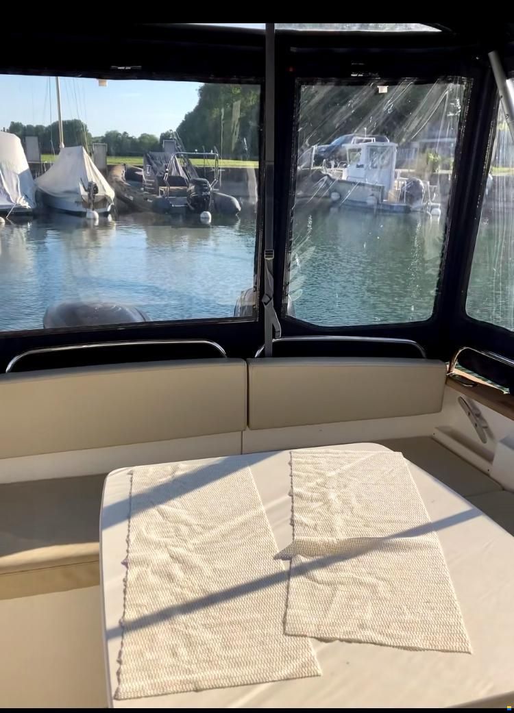 Jeanneau Merry Fisher 725 l&eacute;gende