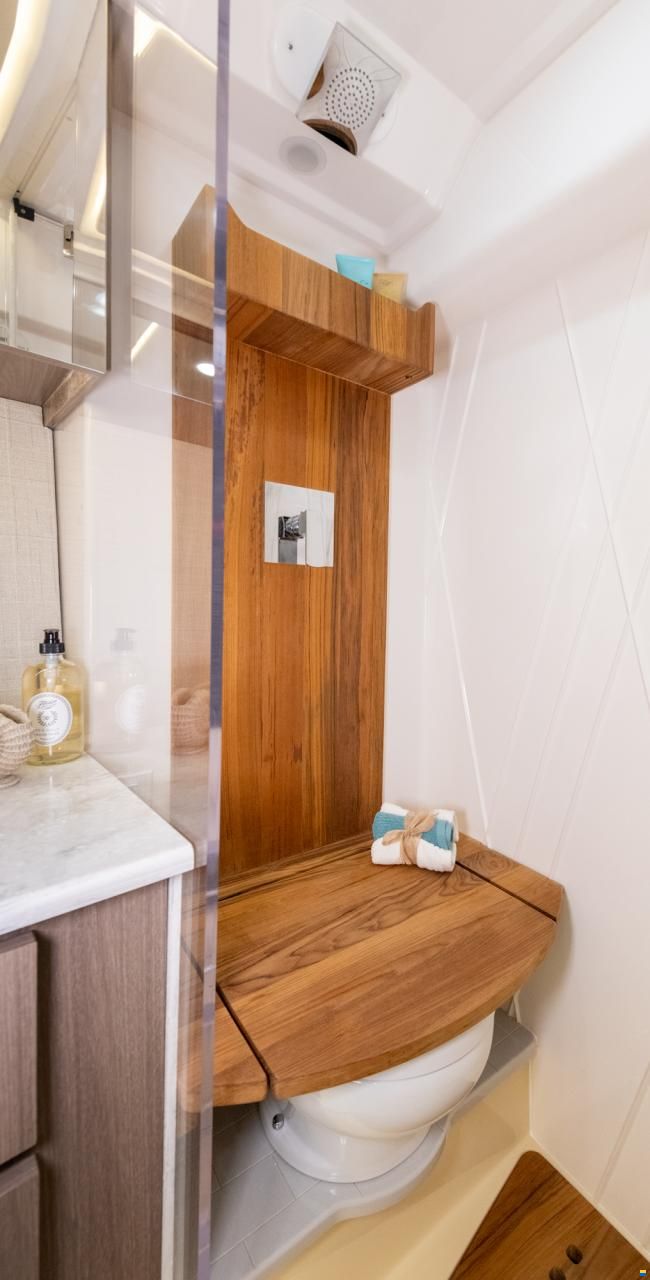 Regal 36 Grande Coupe