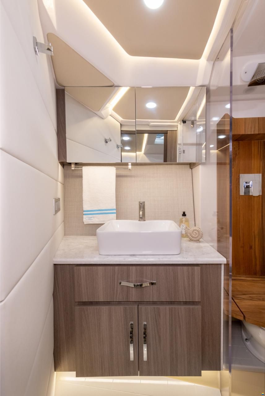 Regal 36 Grande Coupe