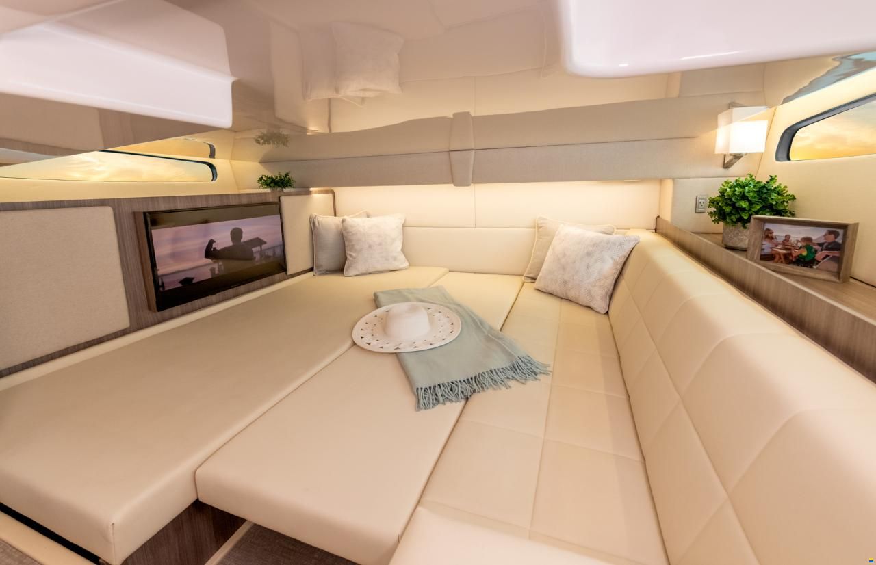 Regal 36 Grande Coupe