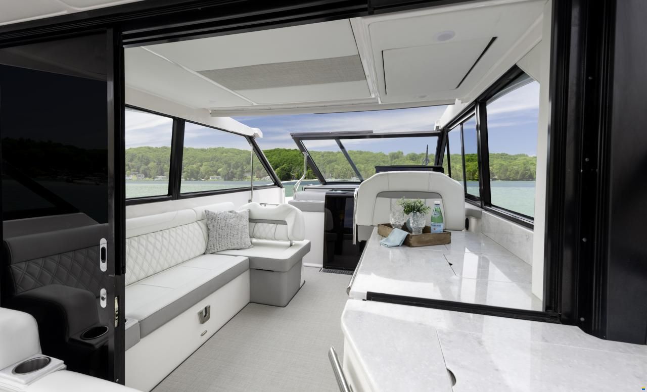 Regal 36 Grande Coupe