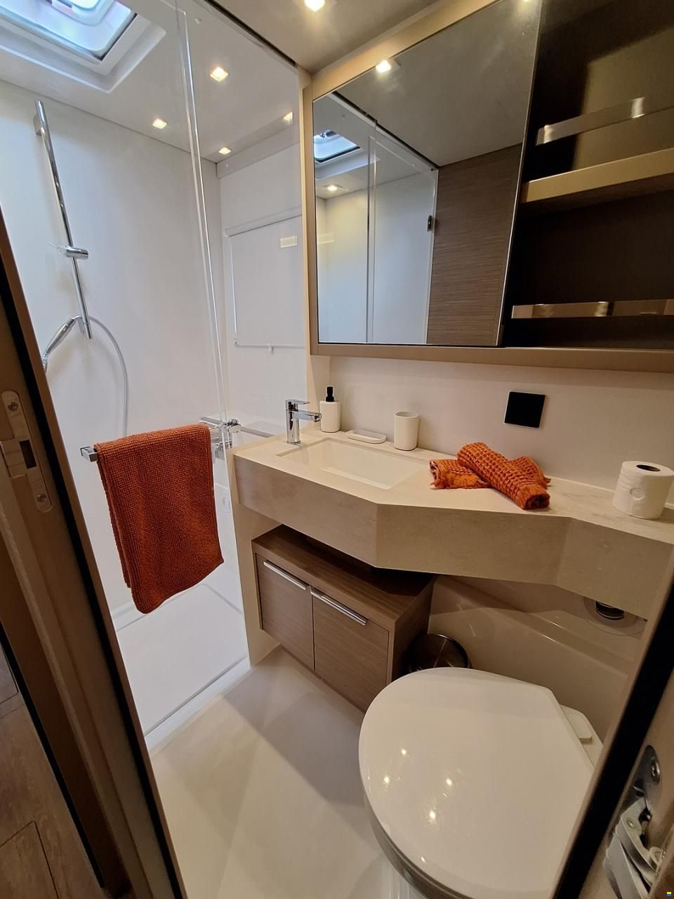 Lagoon 46