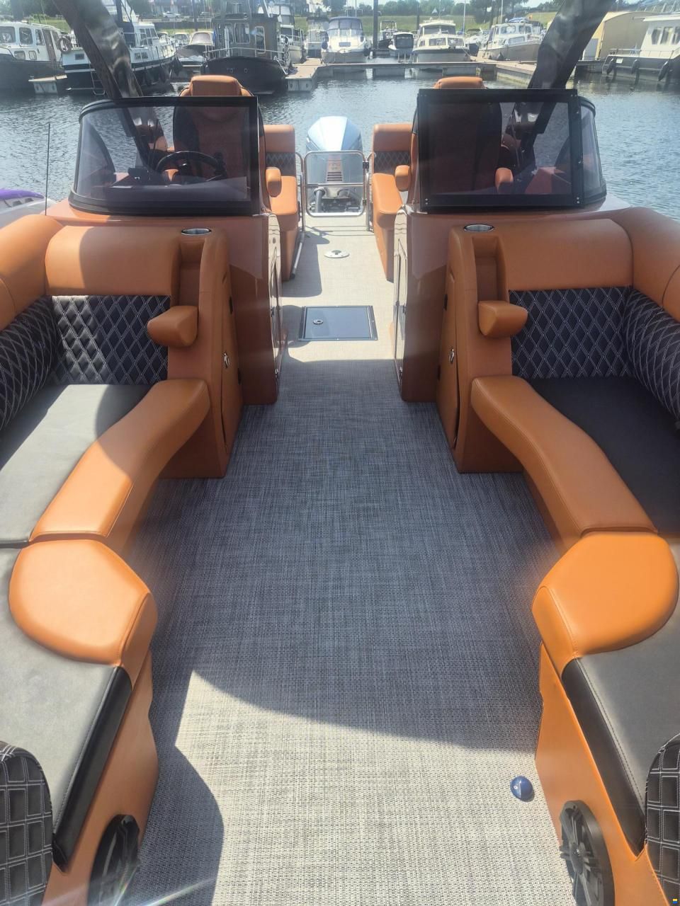 MK Boats Sport-Ponton 22 ft