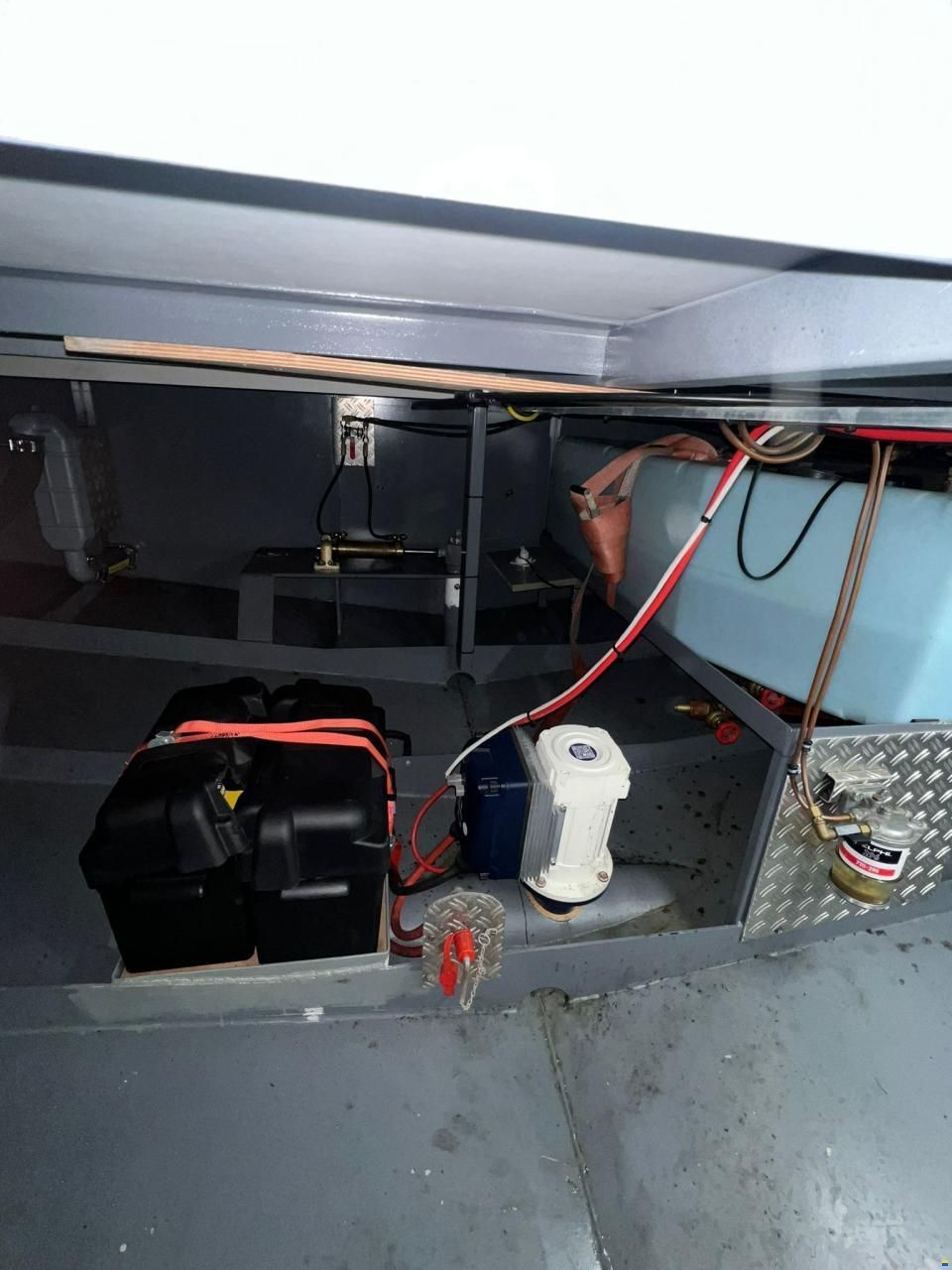 Houseboat Friesland 12.75 X 4.50 (inboar