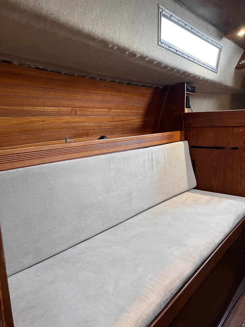 Beneteau First 30