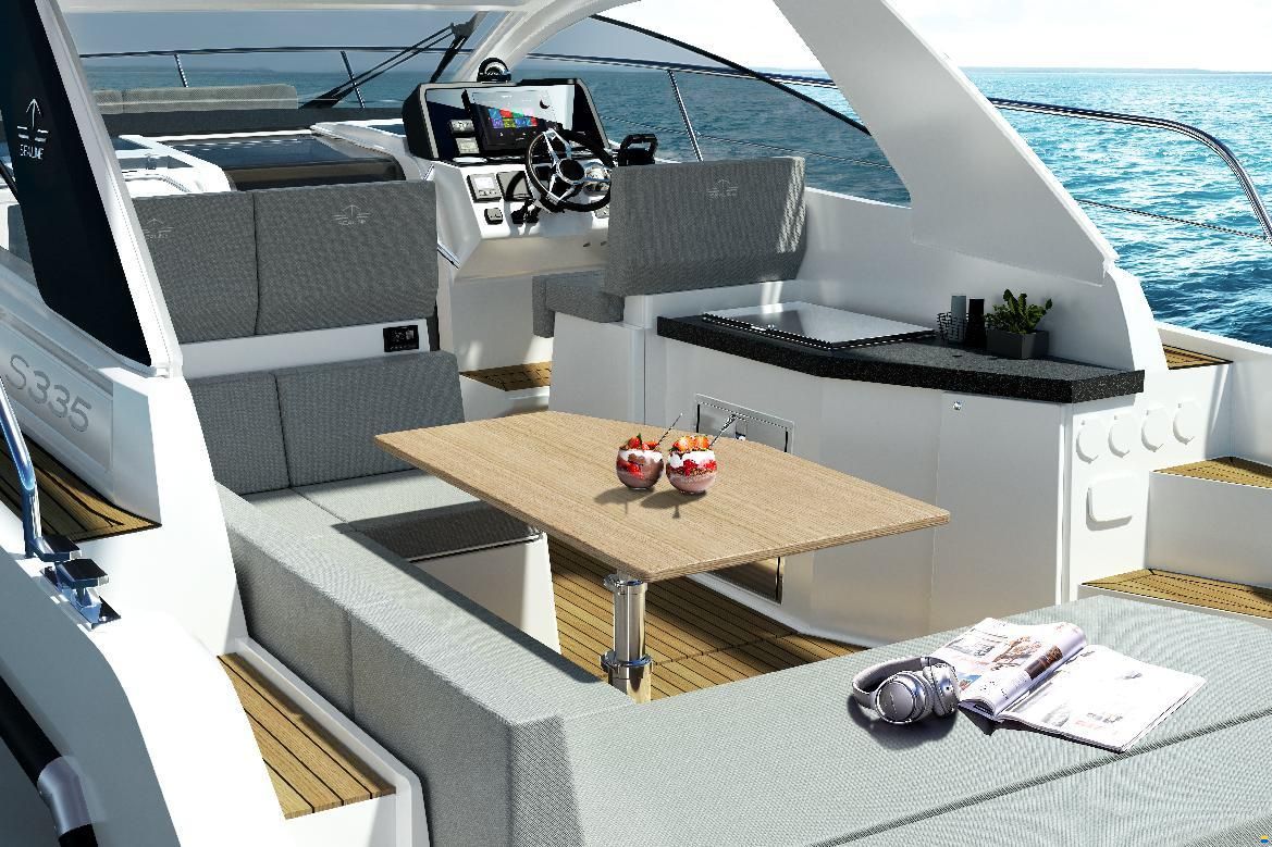 Sealine S335