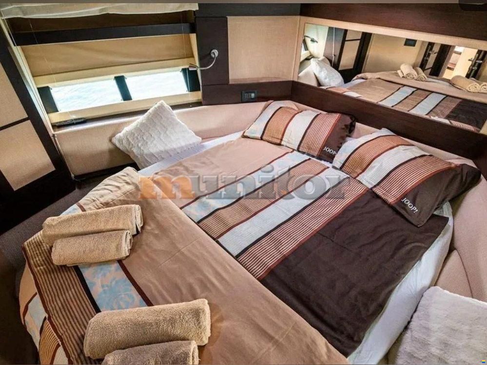 Azimut 43S