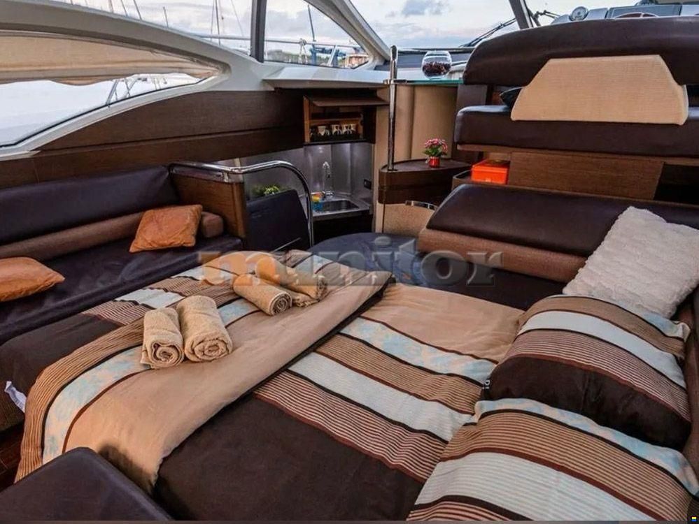 Azimut 43S