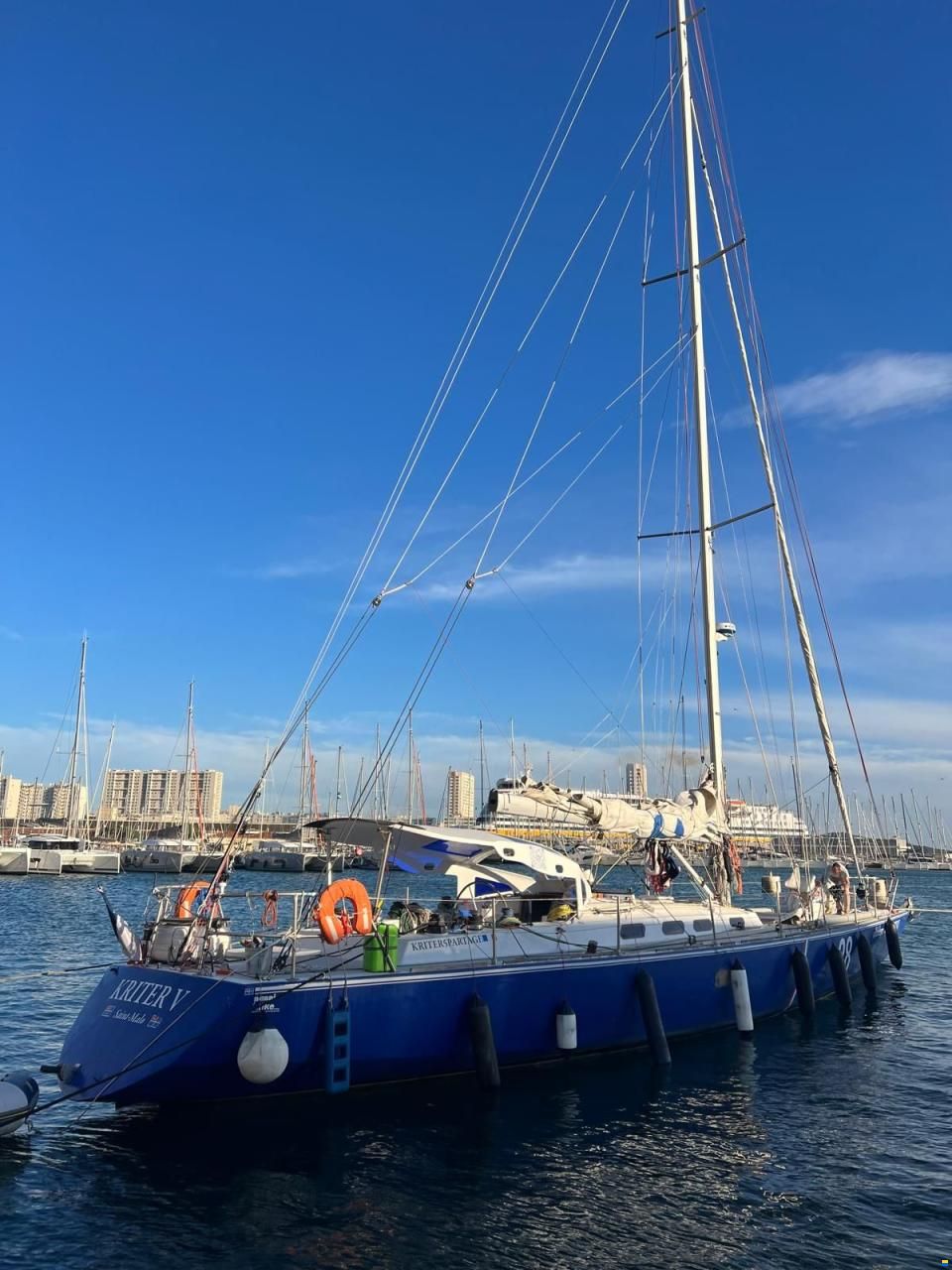 KRITER V SAIL RACER