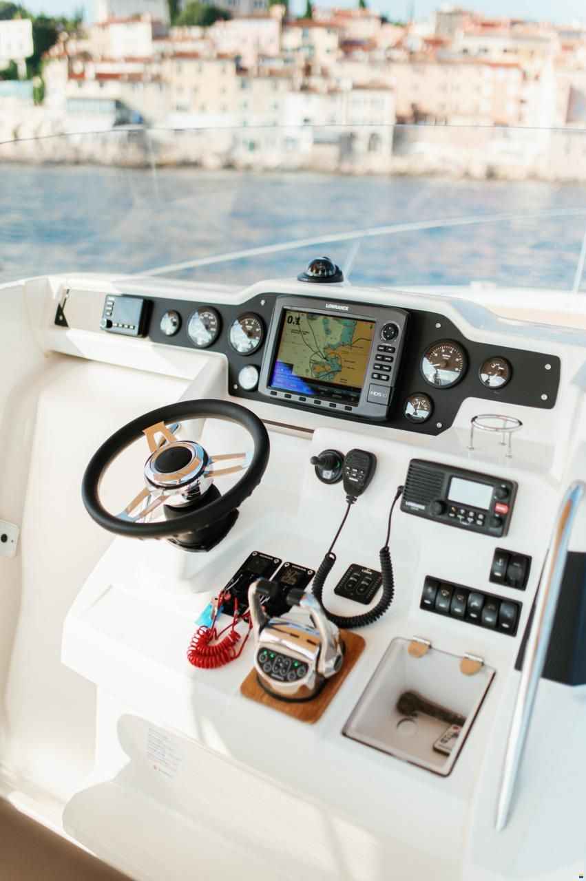 Jeanneau CAP CAMARAT 8.5 CC