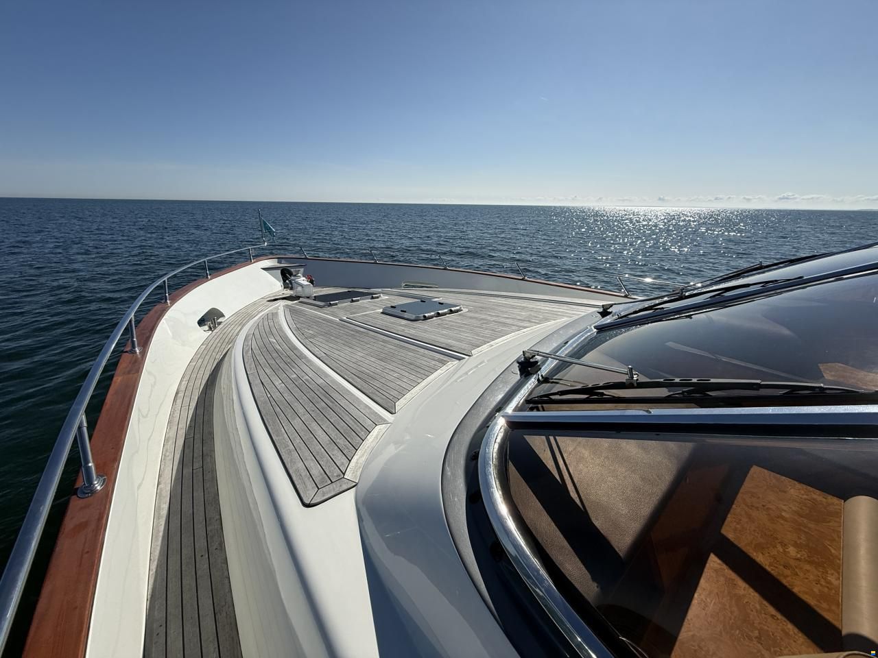 Johnson Yachts Johnson 65 Flybrige