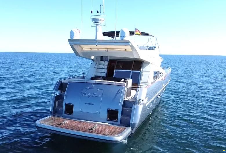 Johnson Yachts Johnson 65 Flybrige