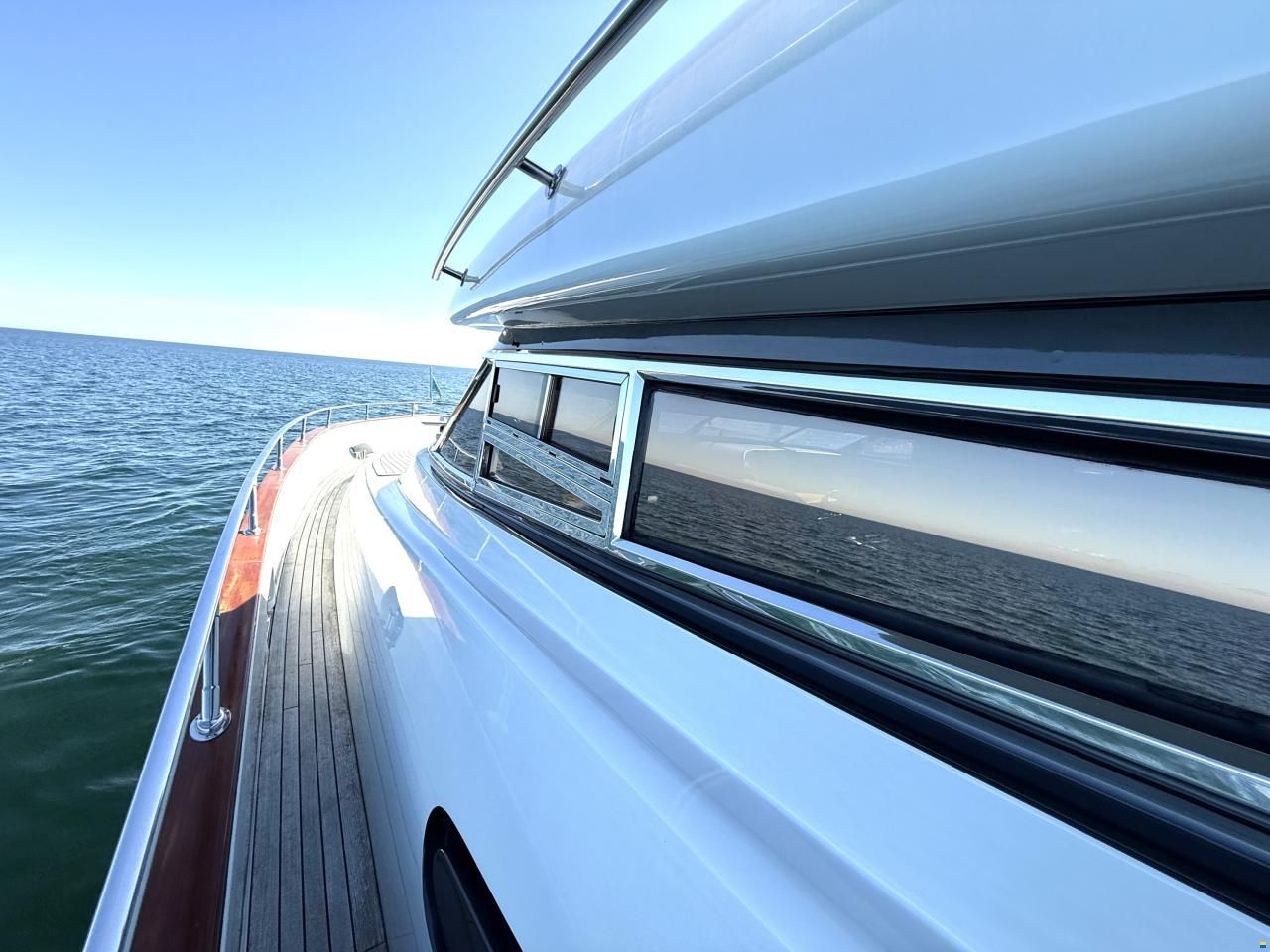 Johnson Yachts Johnson 65 Flybrige