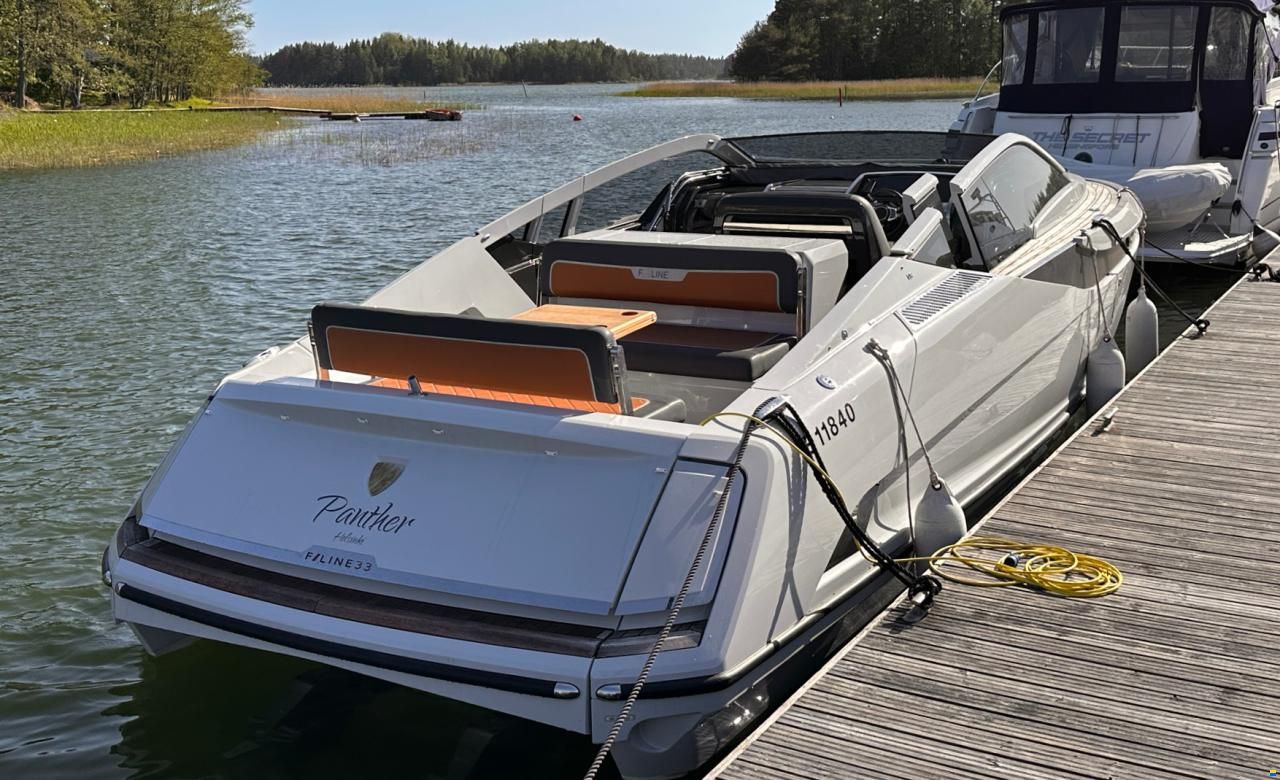 Fairline F//LINE 33